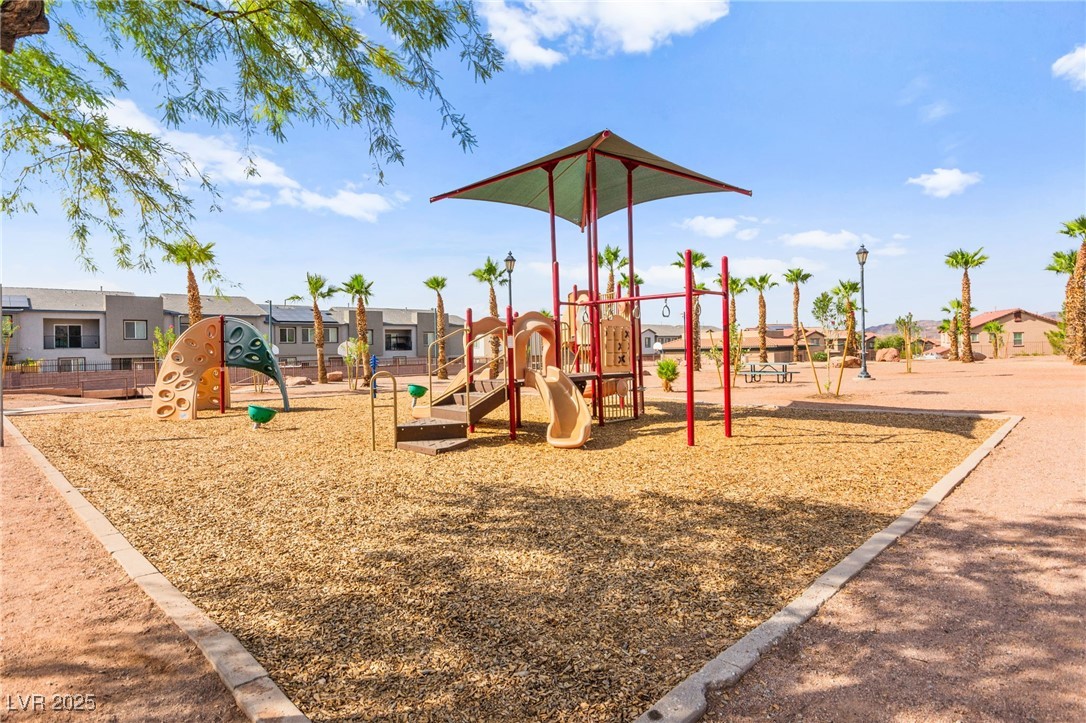 1098 Paradise Coach Drive