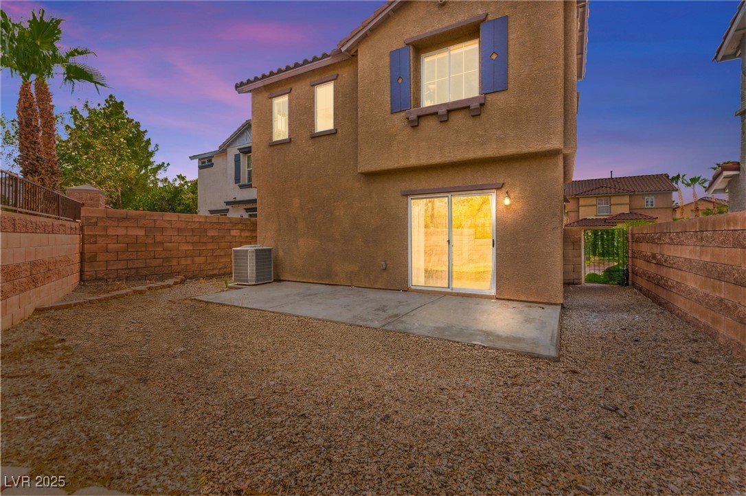 1098 Paradise Coach Drive