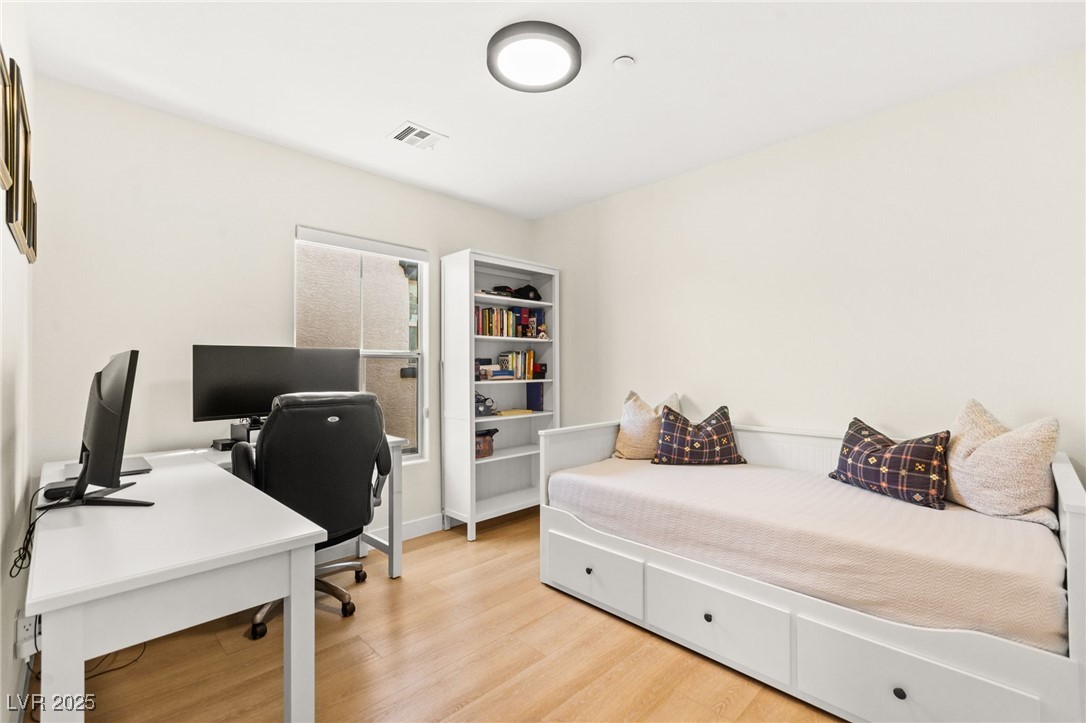 1098 Paradise Coach Drive