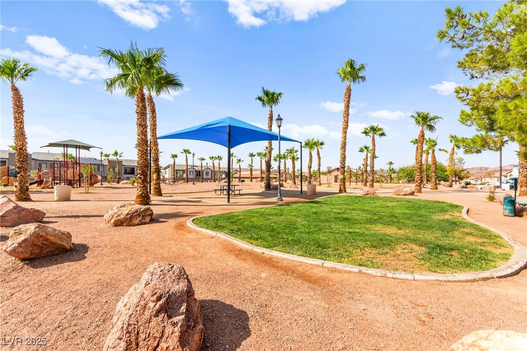 1098 Paradise Coach Drive