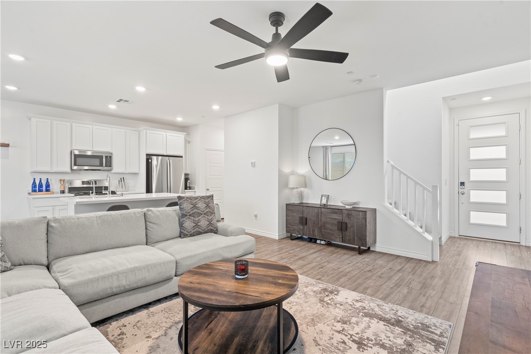 9831 Mojave Mountain Street