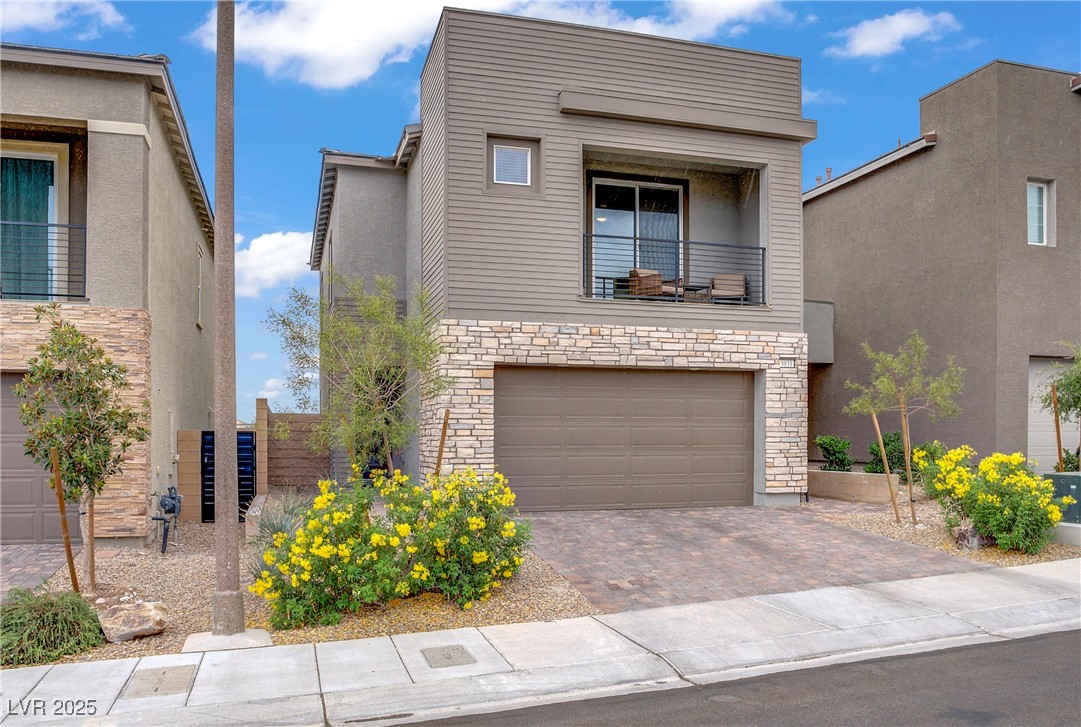 9831 Mojave Mountain Street