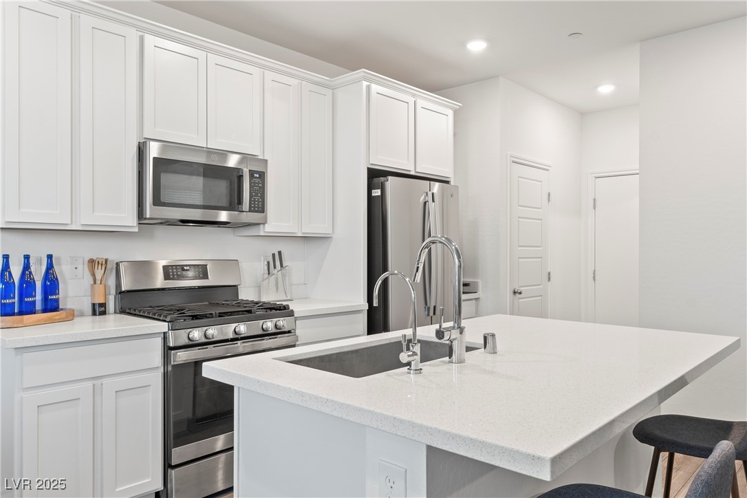 9831 Mojave Mountain Street