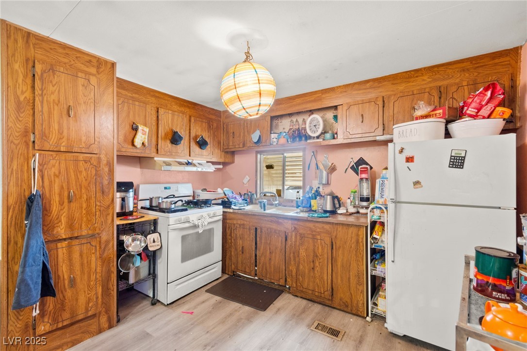 3772 Kolanut Lane