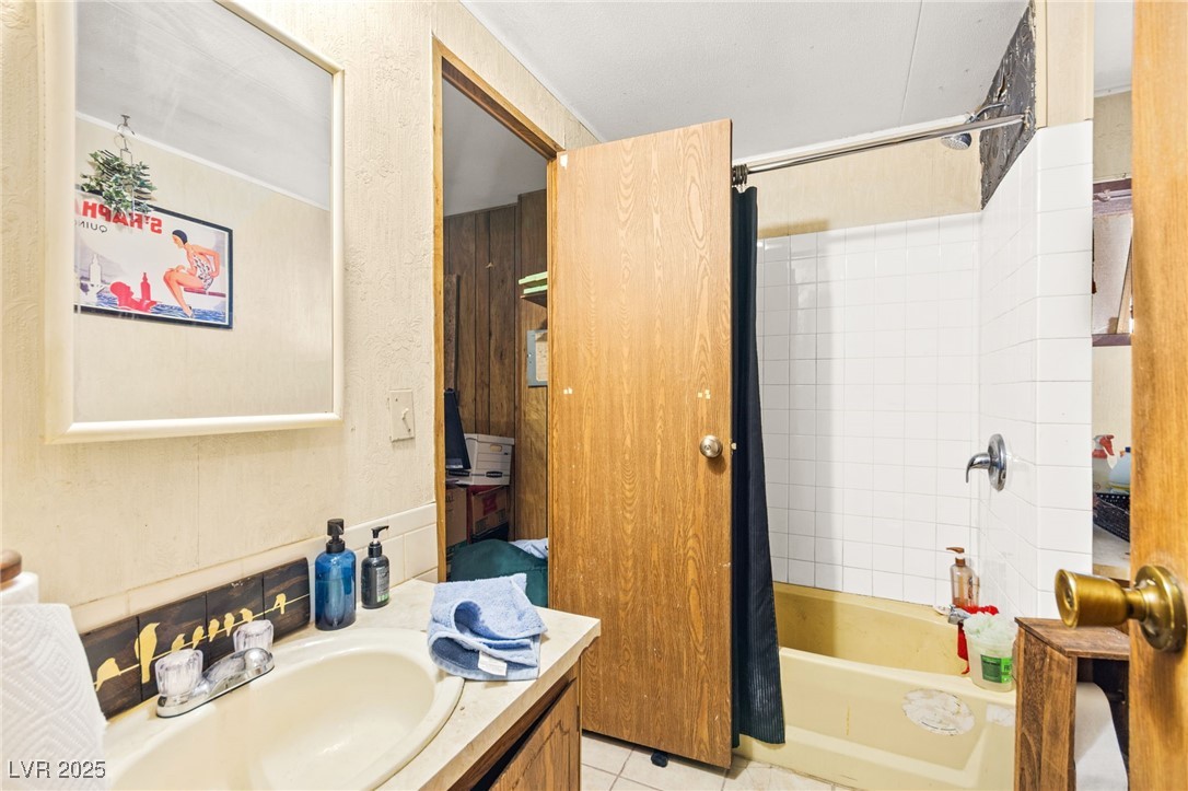 3772 Kolanut Lane