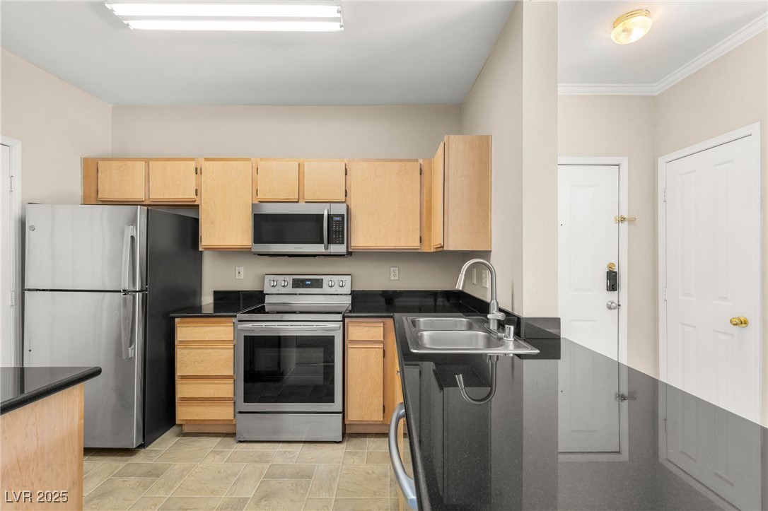 2900 Sunridge Heights Parkway 822