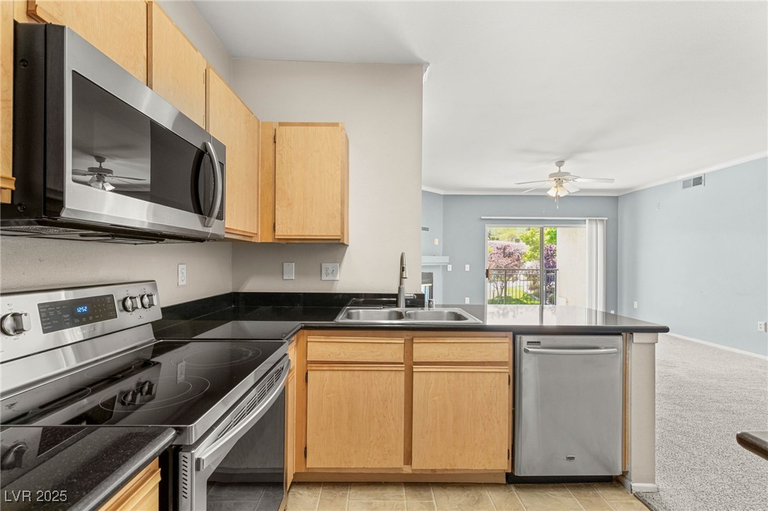 2900 Sunridge Heights Parkway 822