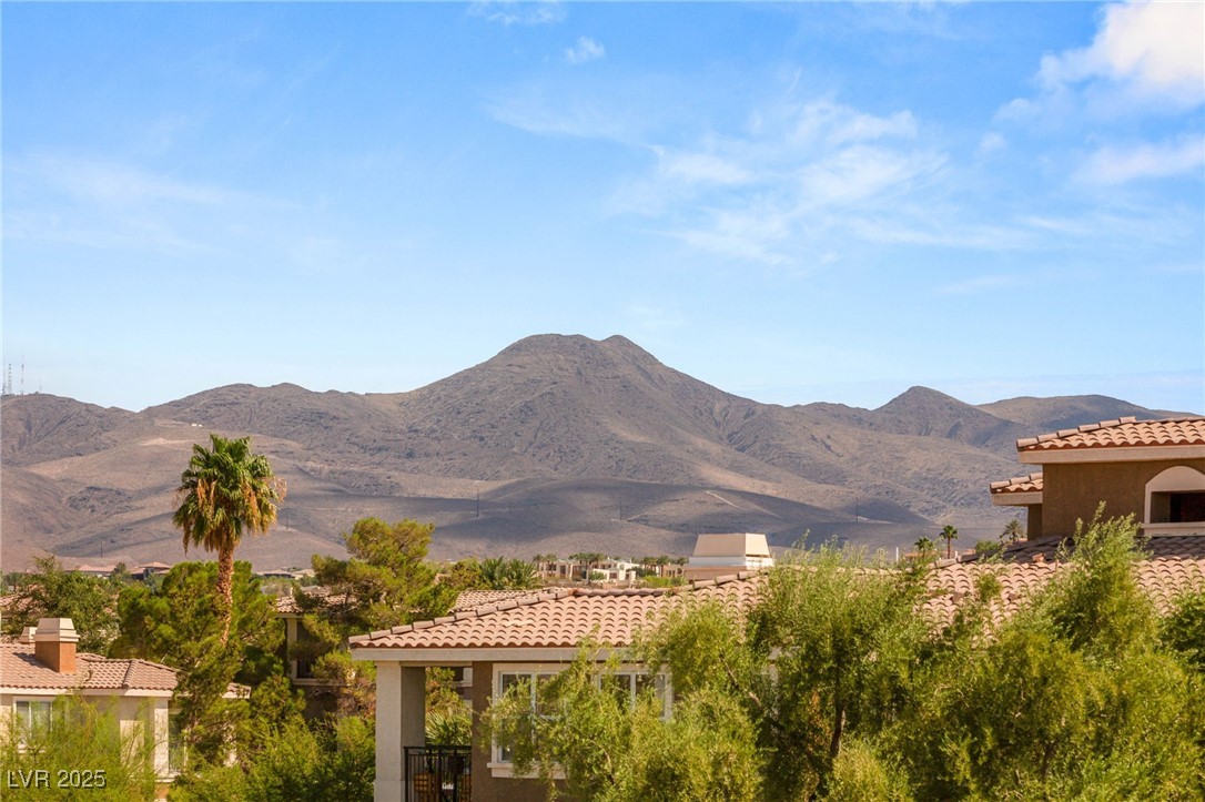 2900 Sunridge Heights Parkway 822