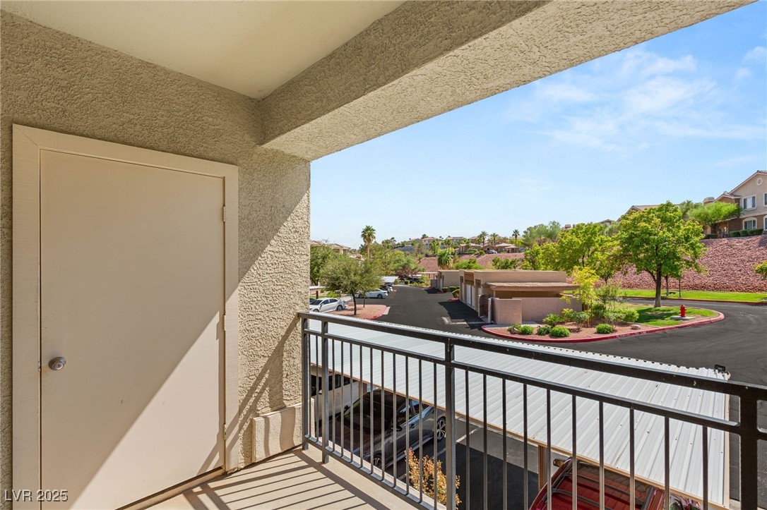 2900 Sunridge Heights Parkway 822
