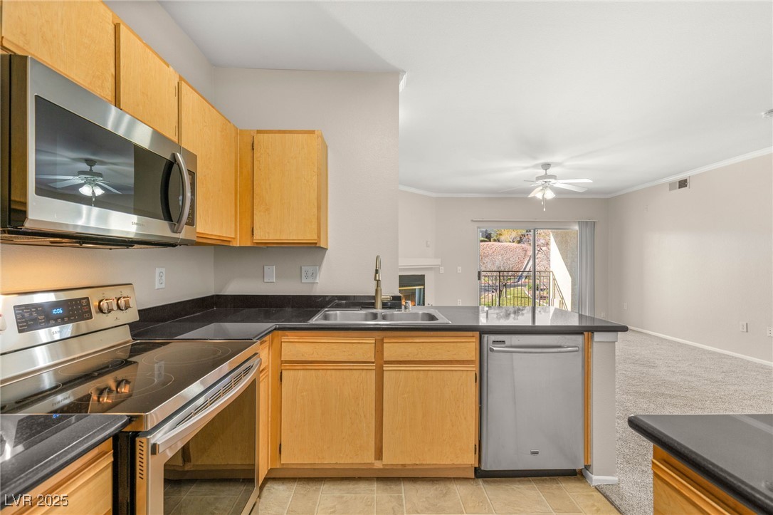 2900 Sunridge Heights Parkway 822