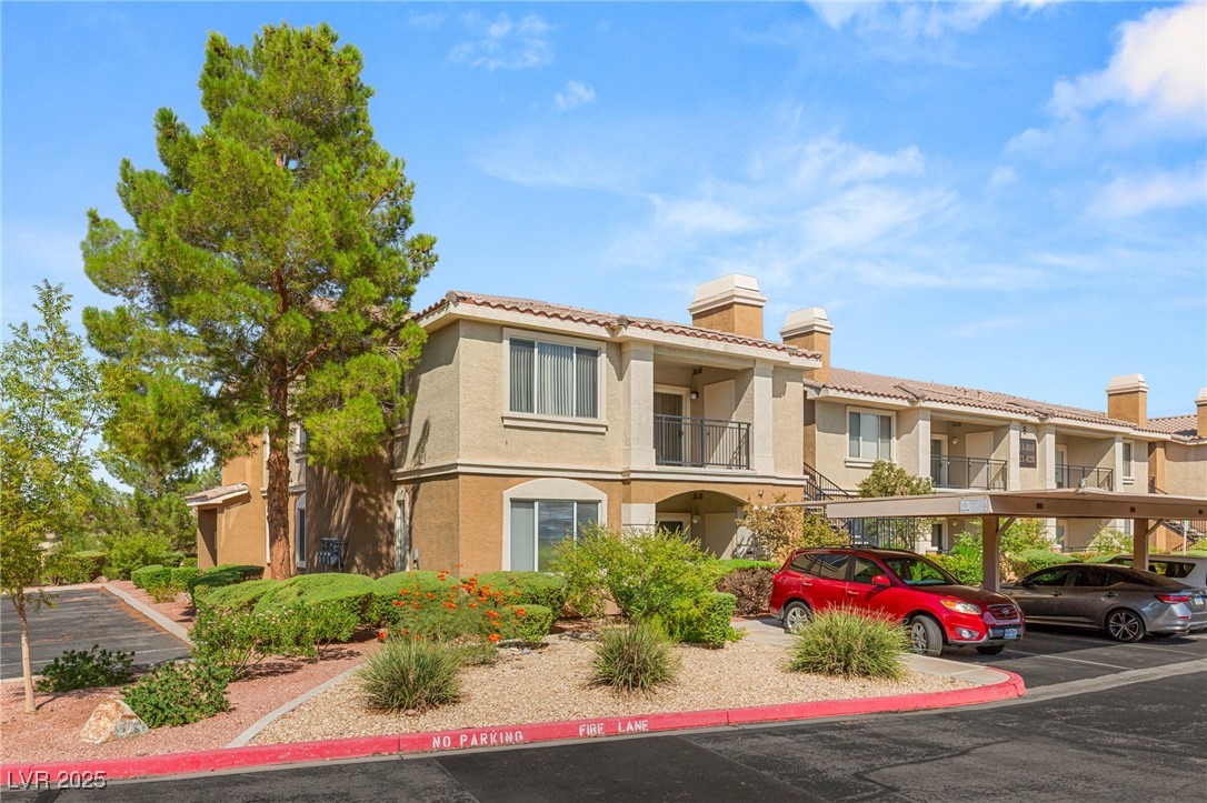 2900 Sunridge Heights Parkway 822