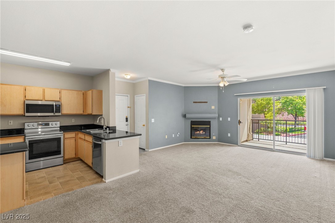 2900 Sunridge Heights Parkway 822