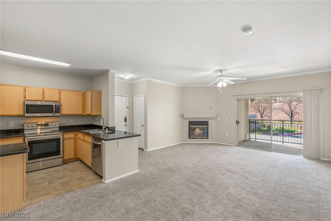 2900 Sunridge Heights Parkway 822