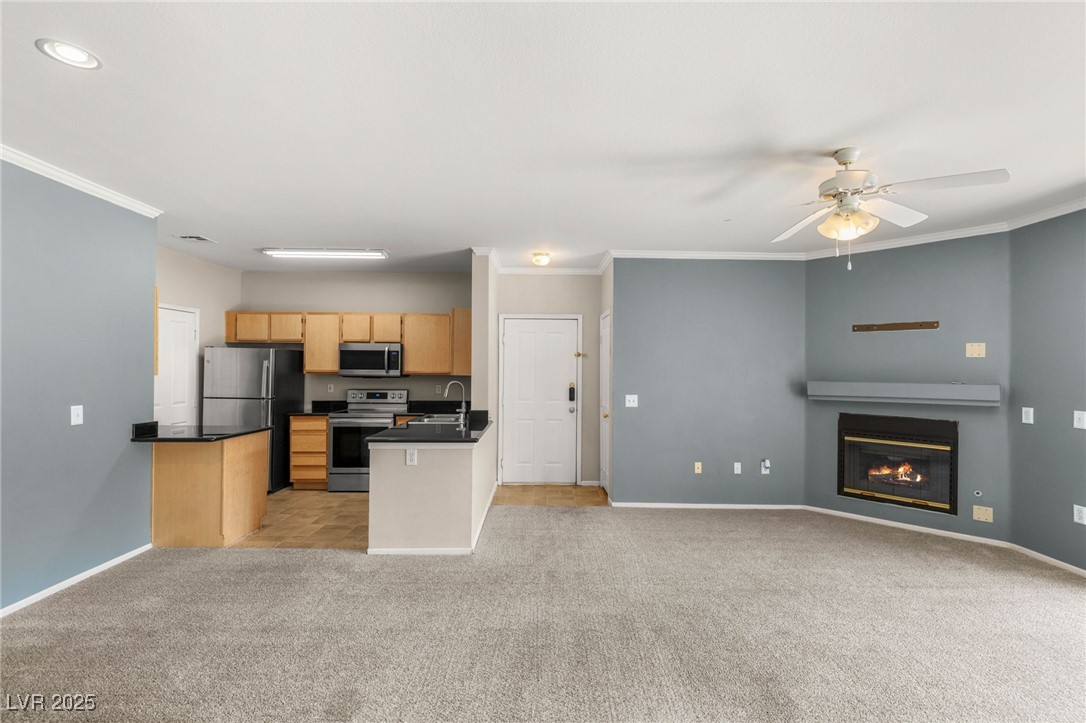 2900 Sunridge Heights Parkway 822