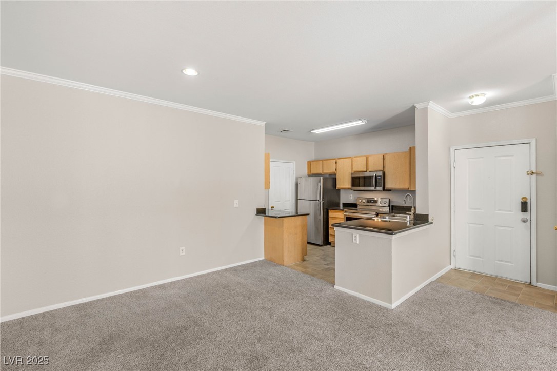 2900 Sunridge Heights Parkway 822