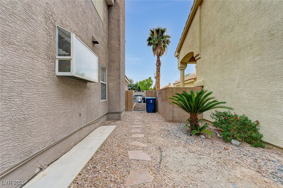 7533 Drazel Way