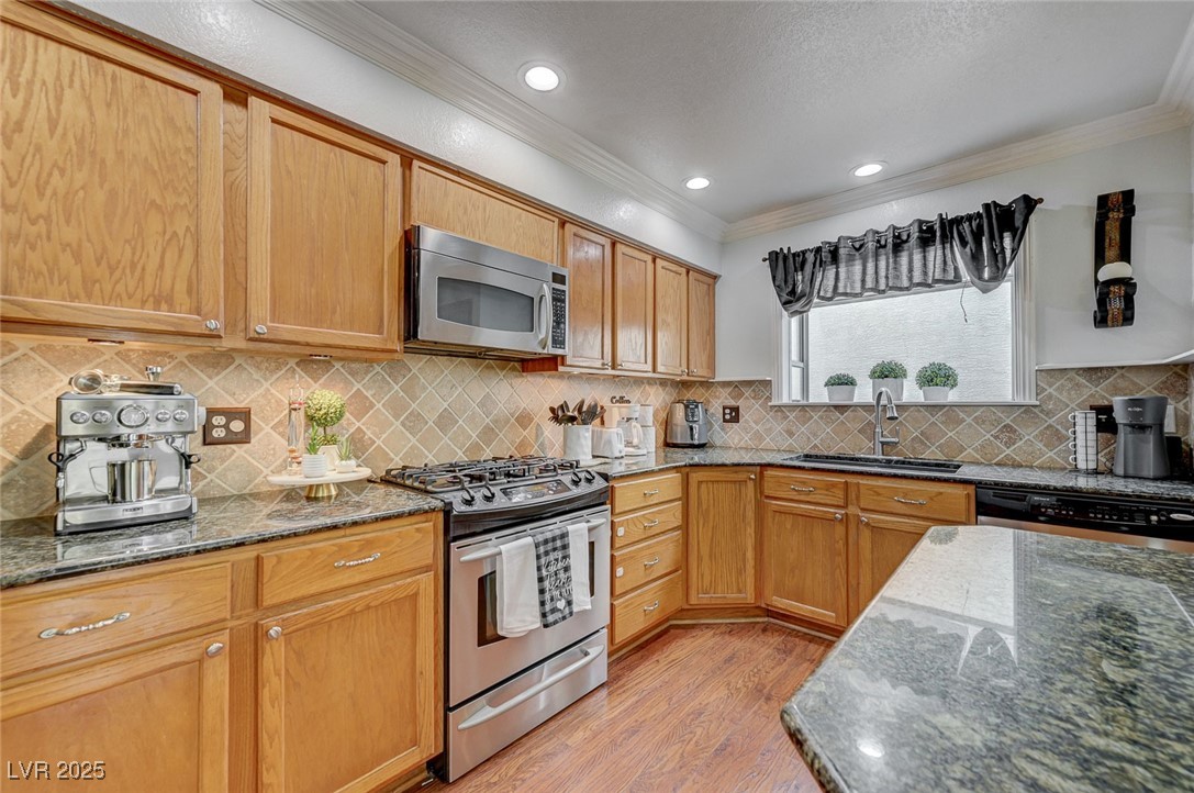 7533 Drazel Way