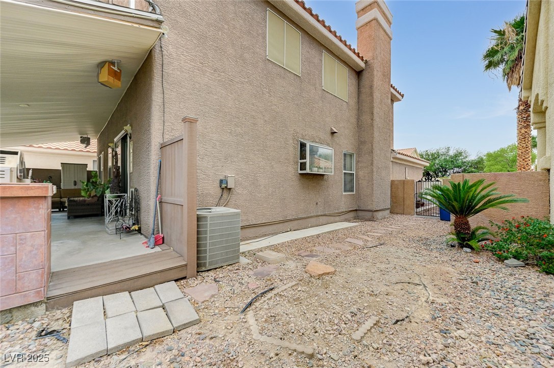 7533 Drazel Way