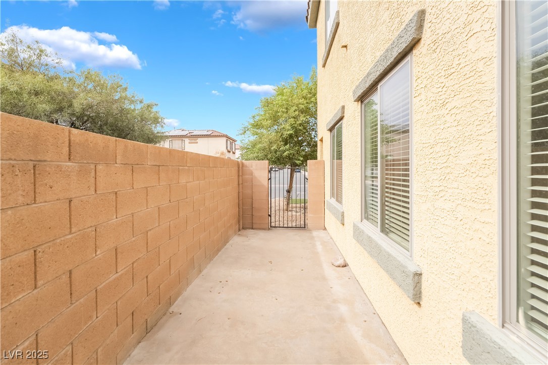 648 Sumatra Place