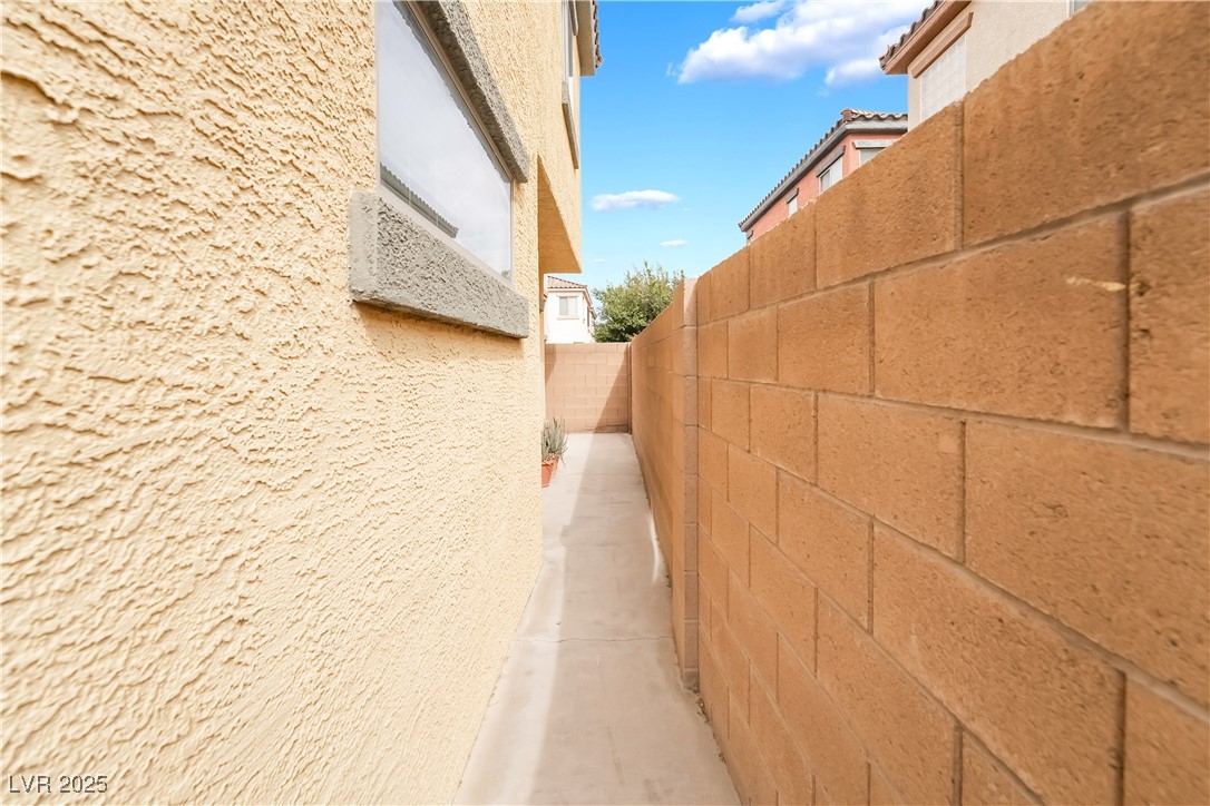 648 Sumatra Place