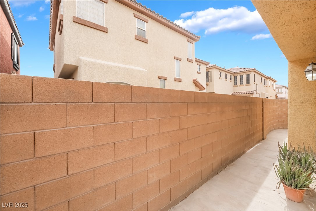 648 Sumatra Place