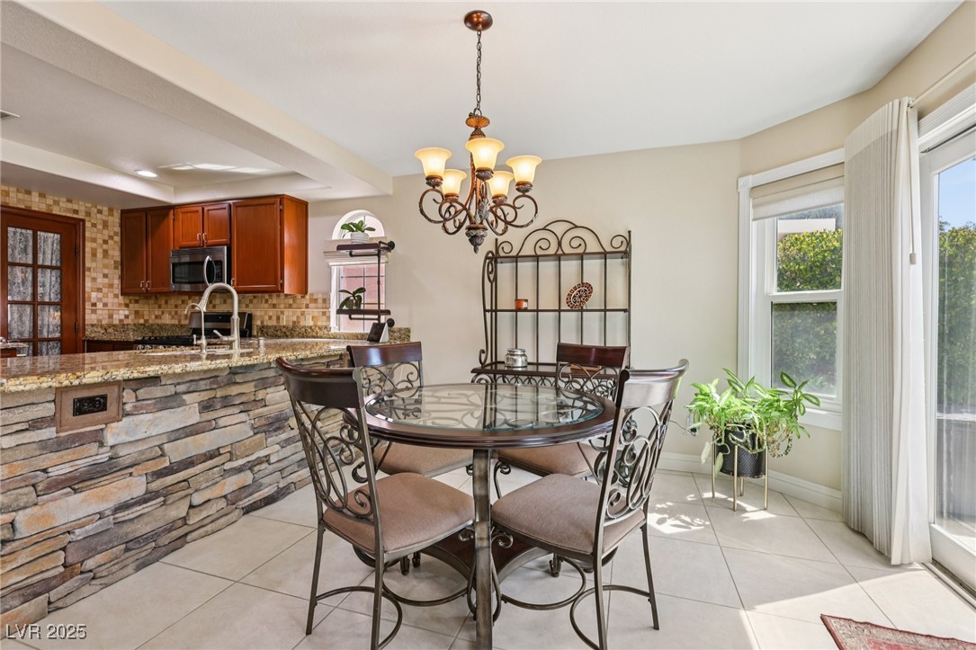 8221 Hollow Wharf Drive