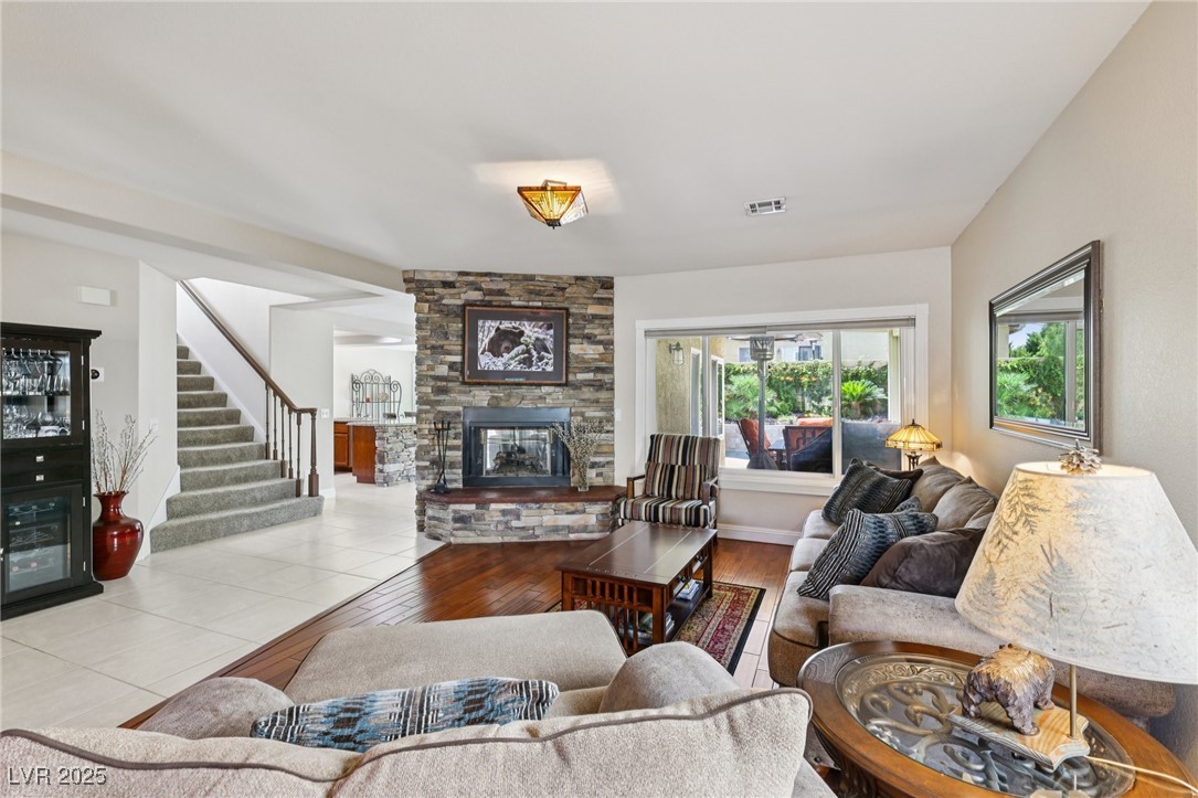 8221 Hollow Wharf Drive