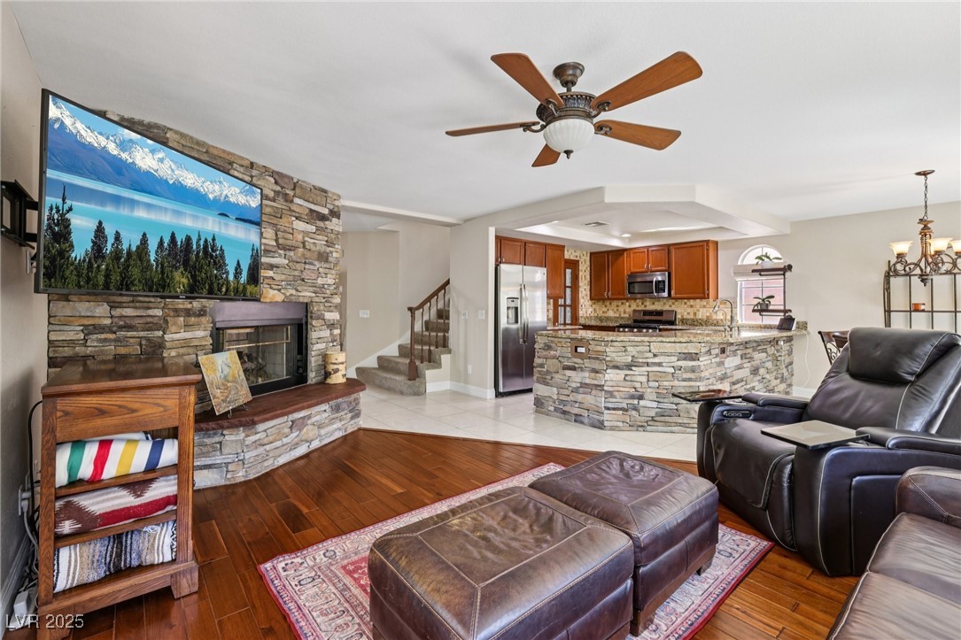 8221 Hollow Wharf Drive