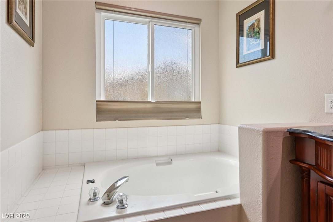 8221 Hollow Wharf Drive