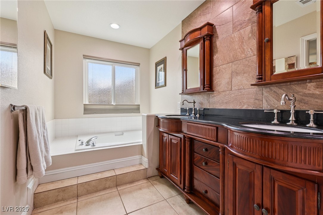 8221 Hollow Wharf Drive