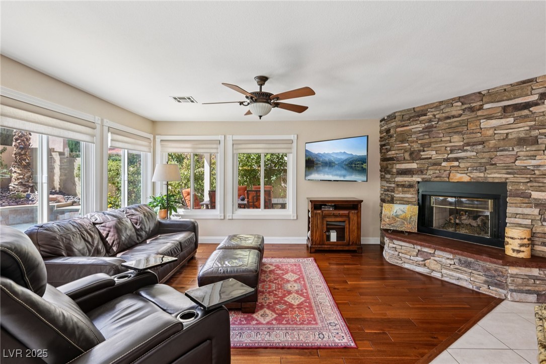 8221 Hollow Wharf Drive