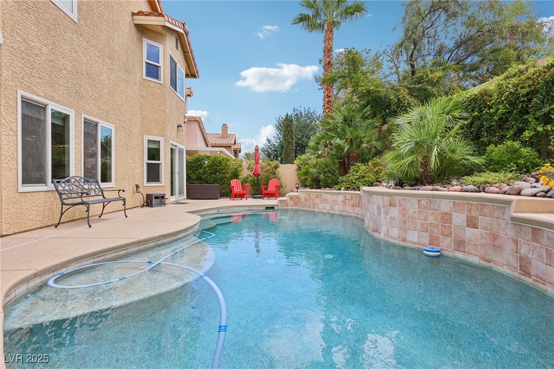 8221 Hollow Wharf Drive