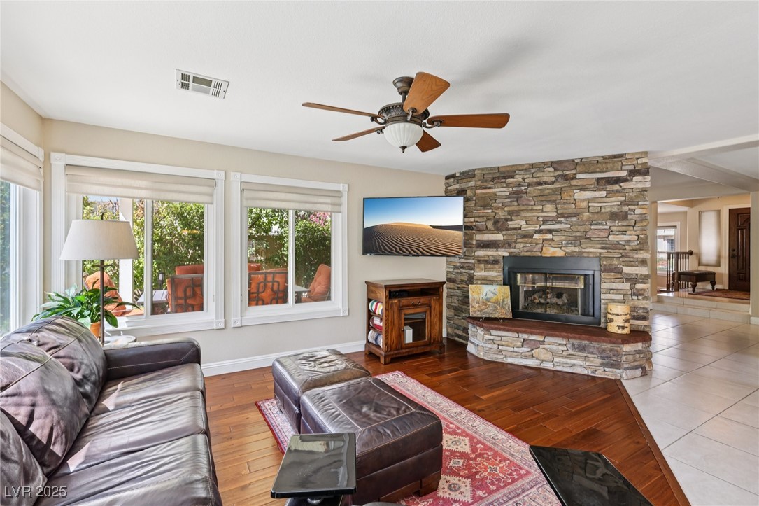 8221 Hollow Wharf Drive