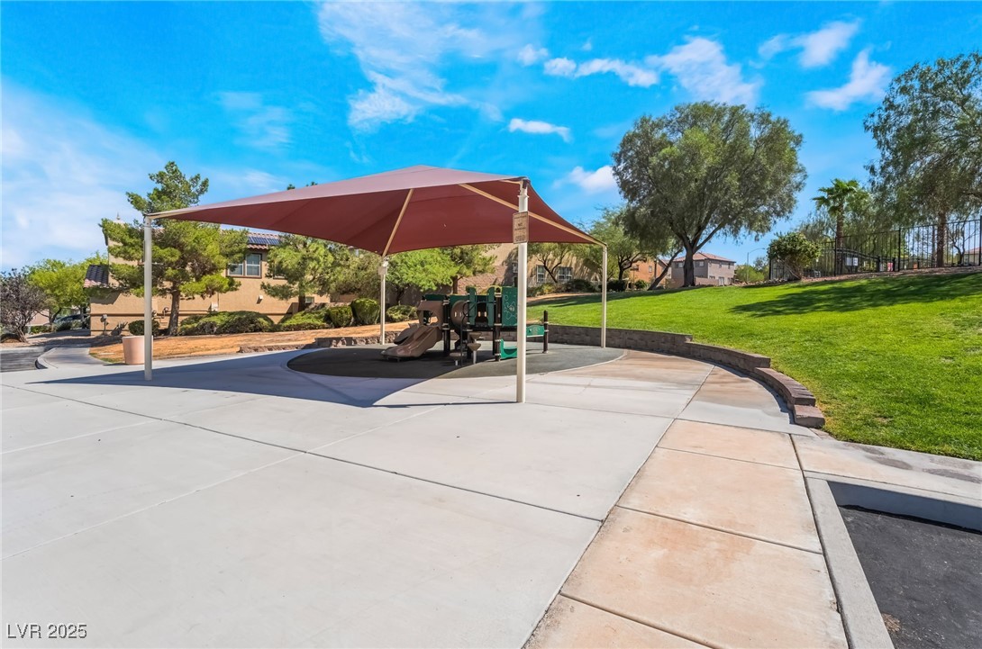 653 Monument Point Street