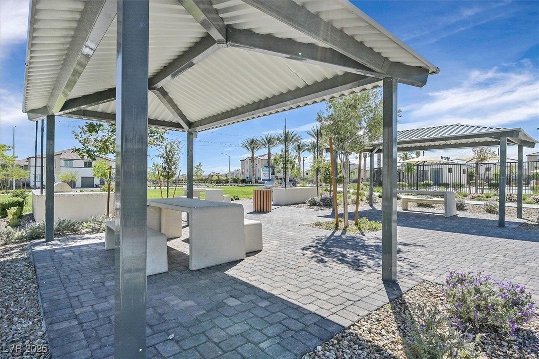 6867 Evening Orchid Street