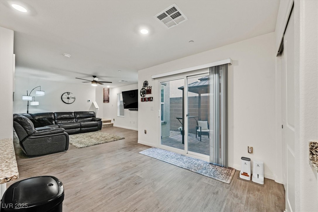 6867 Evening Orchid Street