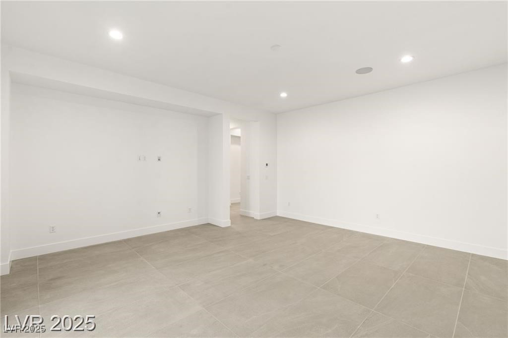 6385 Leeland Court