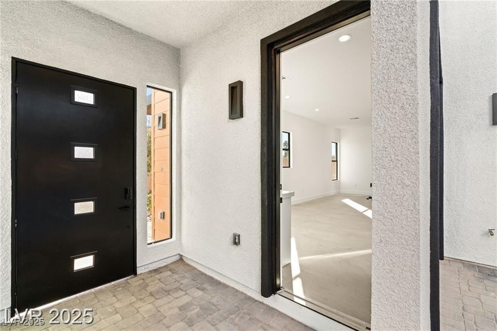 6385 Leeland Court