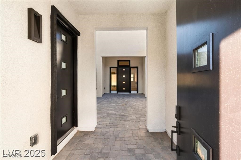6385 Leeland Court