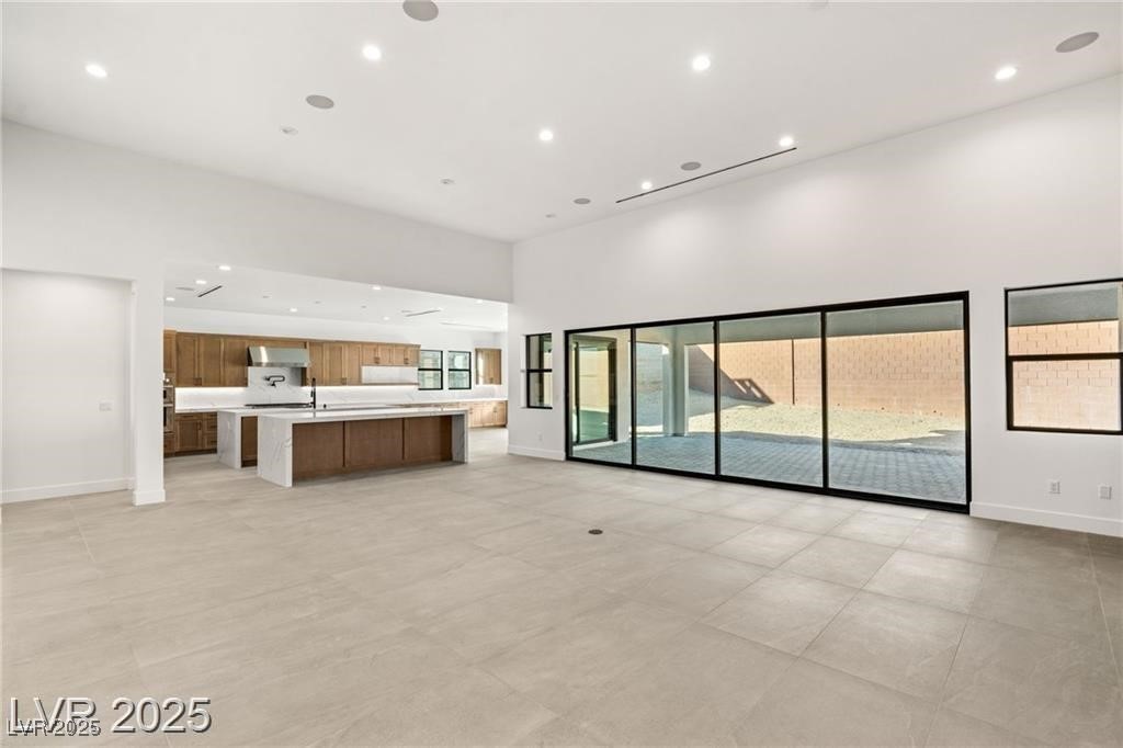 6385 Leeland Court