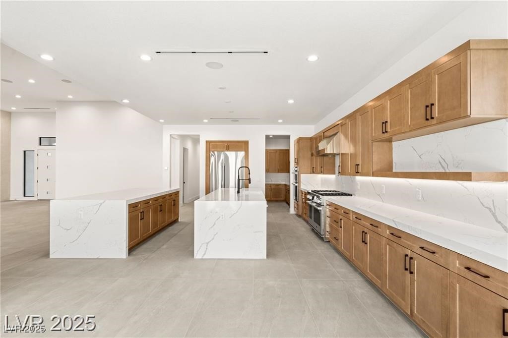 6385 Leeland Court
