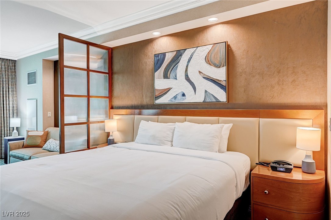 135 East Harmon Avenue 817