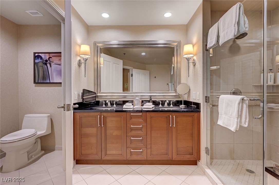 135 East Harmon Avenue 817