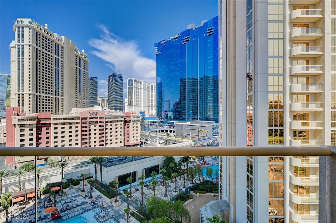 135 East Harmon Avenue 817