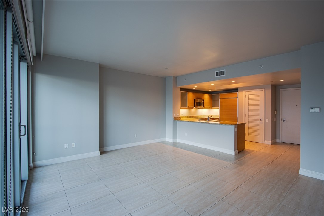222 Karen Avenue 2604