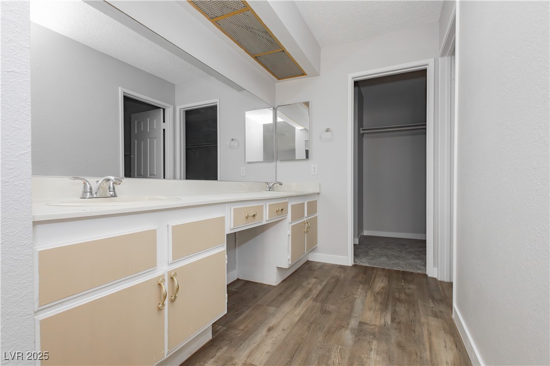 3619 Edinburgh Drive