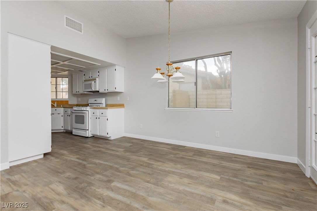 3619 Edinburgh Drive