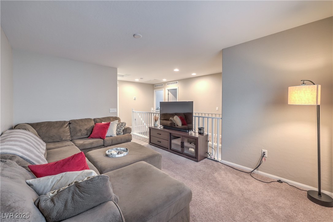 129 Thorntree Avenue