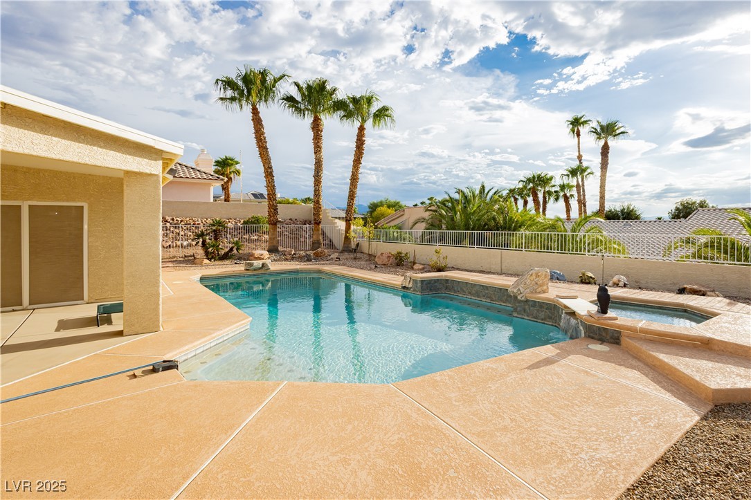 932 Rhyolite Terrace