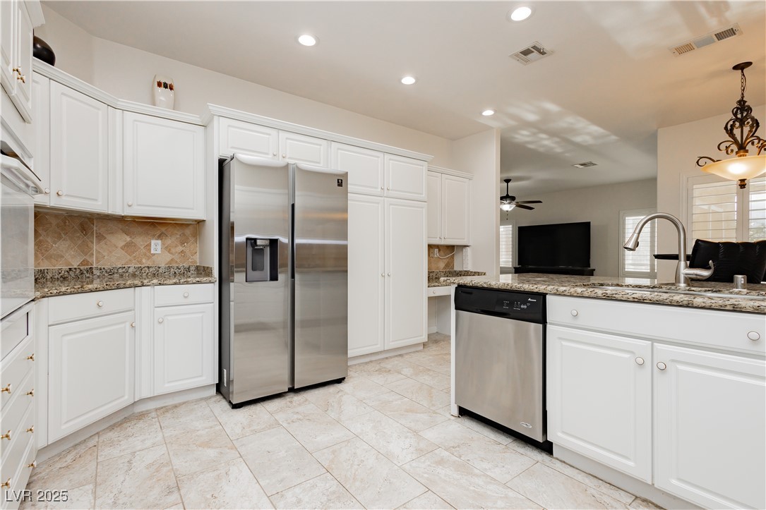 932 Rhyolite Terrace